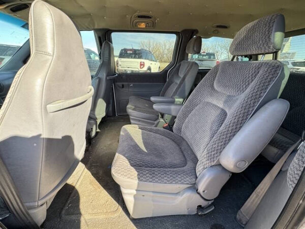 1999 Dodge Grand Caravan SE - Image 11