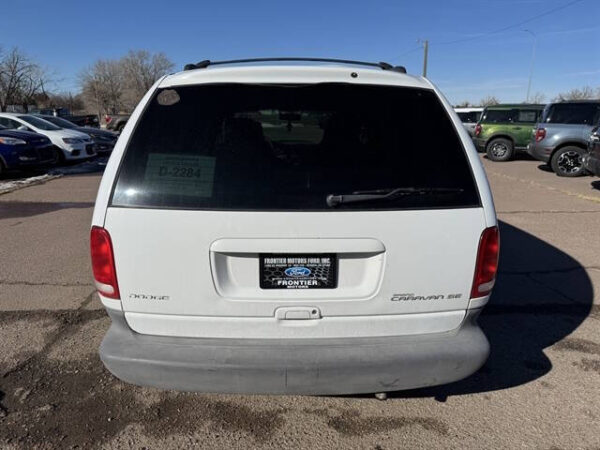 1999 Dodge Grand Caravan SE - Image 5