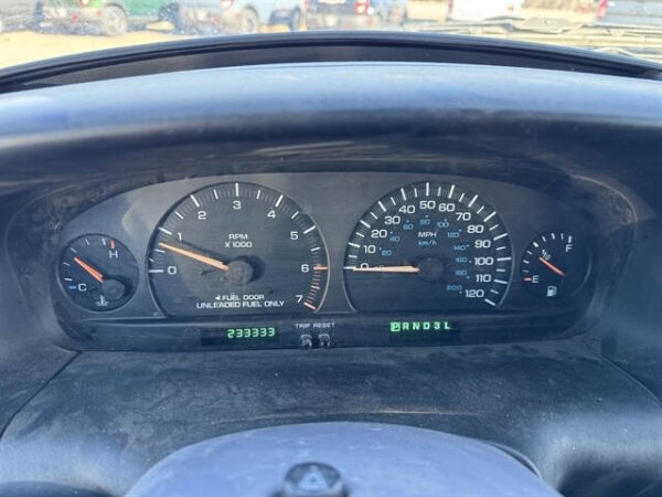 1999 Dodge Grand Caravan SE - Image 9