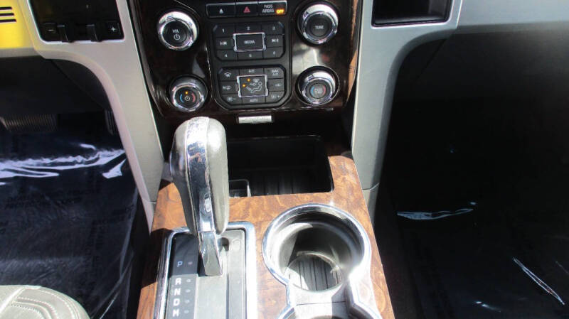 2013 Ford F-150 Platinum 4x4 Platinum 4dr SuperCrew Styleside 5.5 ft. SB - Image 13