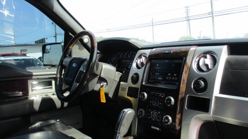 2013 Ford F-150 Platinum 4x4 Platinum 4dr SuperCrew Styleside 5.5 ft. SB - Image 23