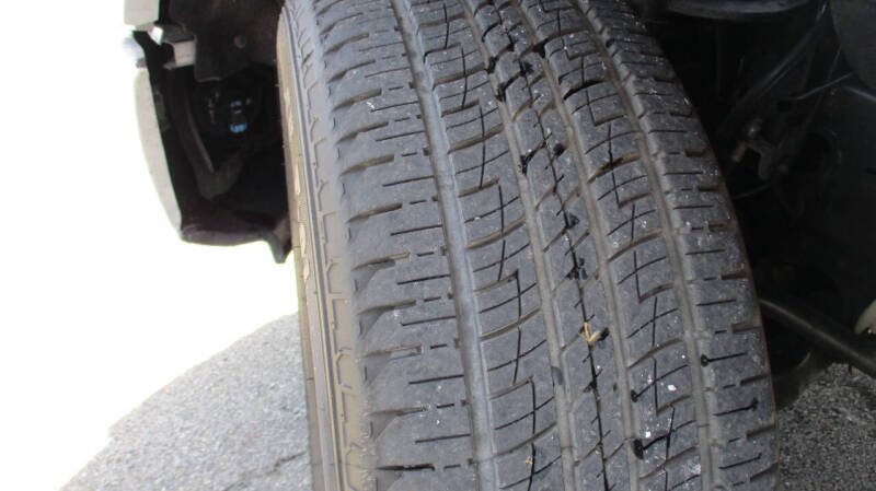 2013 Ford F-150 Platinum 4x4 Platinum 4dr SuperCrew Styleside 5.5 ft. SB - Image 28