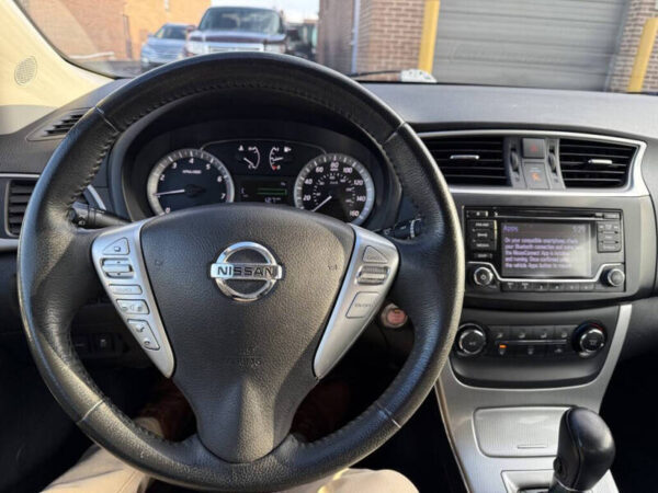 2015 Nissan Sentra SR - Image 16