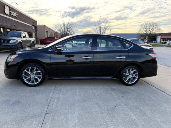 2015 Nissan Sentra SR - Image 4