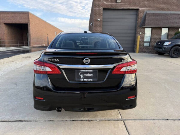 2015 Nissan Sentra SR - Image 5