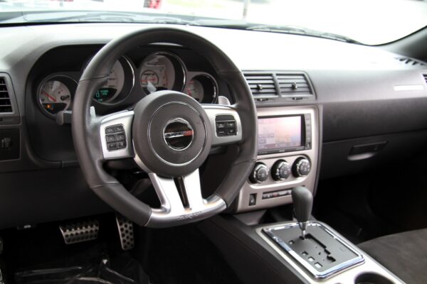 2013 Dodge Challenger SRT8 392 - Image 9
