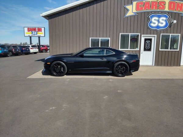 2010 Chevrolet Camaro 2SS 2dr Coupe (6.2L 8cyl 6A) - Image 2