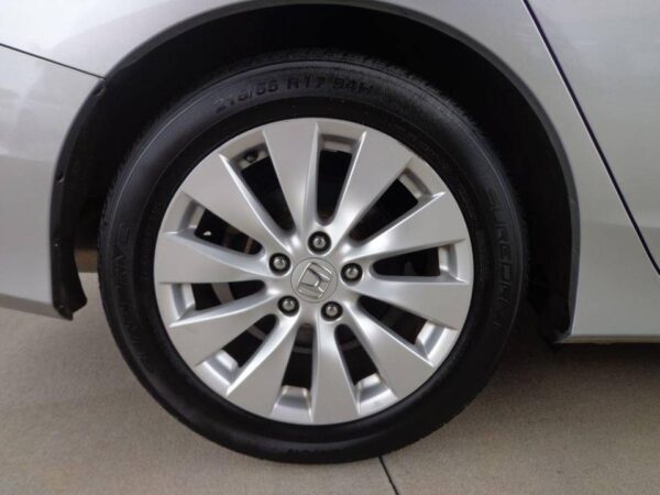2013 Honda Accord EX-L 4dr Sedan (2.4L 4cyl CVT) - Image 11