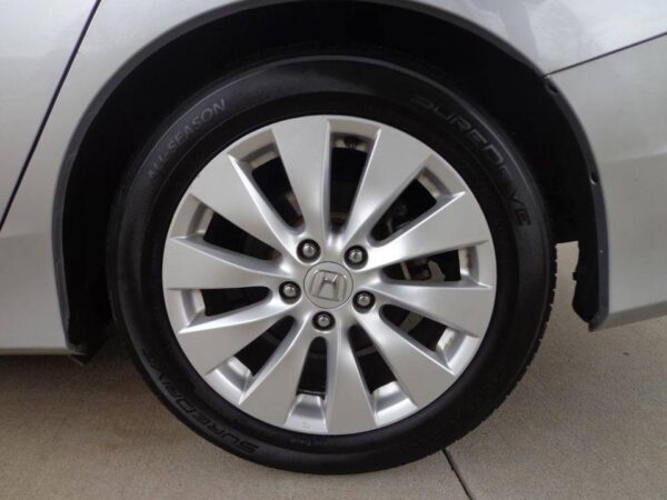 2013 Honda Accord EX-L 4dr Sedan (2.4L 4cyl CVT) - Image 12