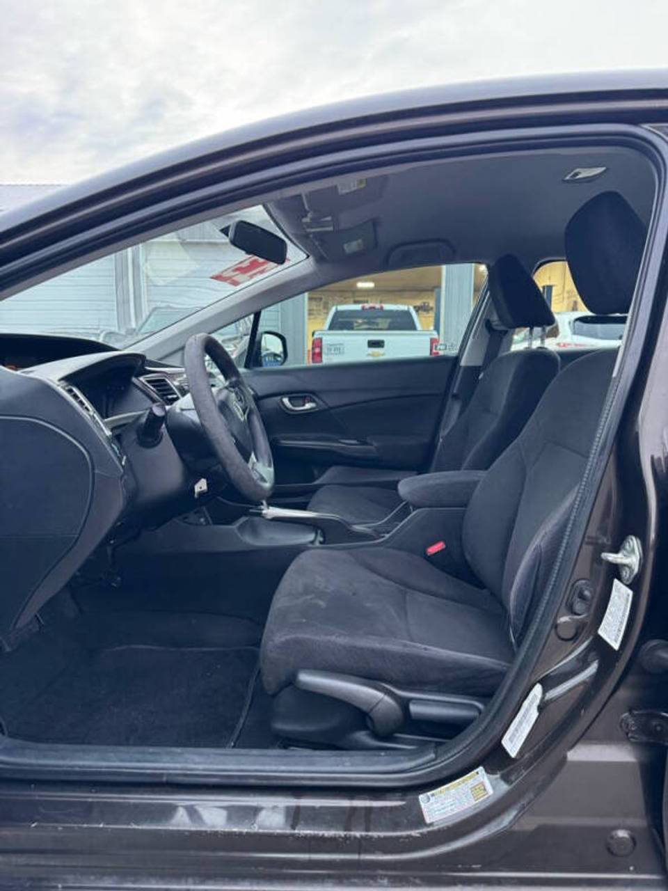 2013 Honda Civic LX 4dr Sedan (1.8L 4cyl 5A) - Image 16