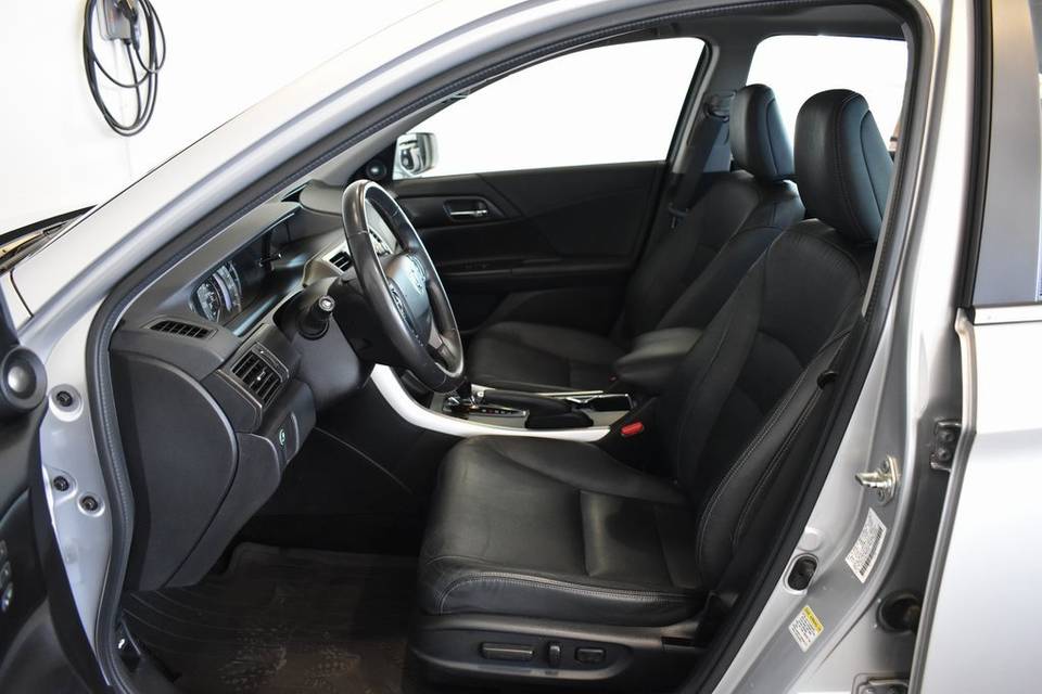 2013 Honda Accord EX-L 4dr Sedan (2.4L 4cyl CVT) - Image 18