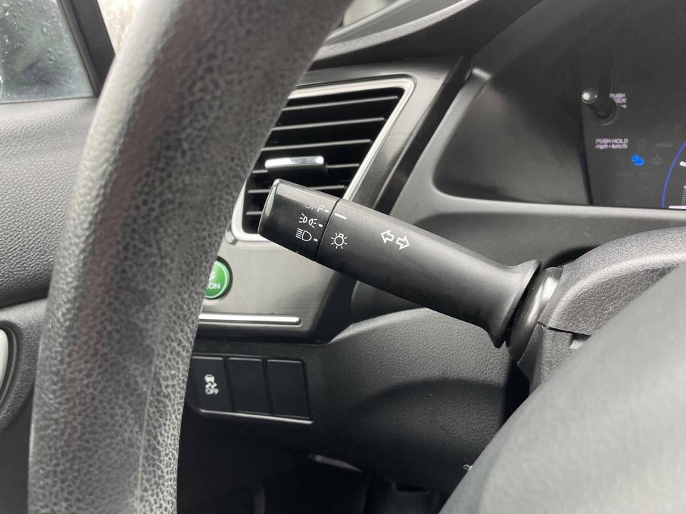 2013 Honda Civic LX 4dr Sedan (1.8L 4cyl 5A) - Image 17