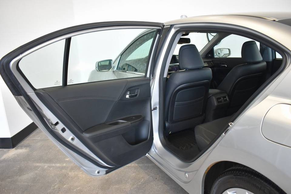 2013 Honda Accord EX-L 4dr Sedan (2.4L 4cyl CVT) - Image 20