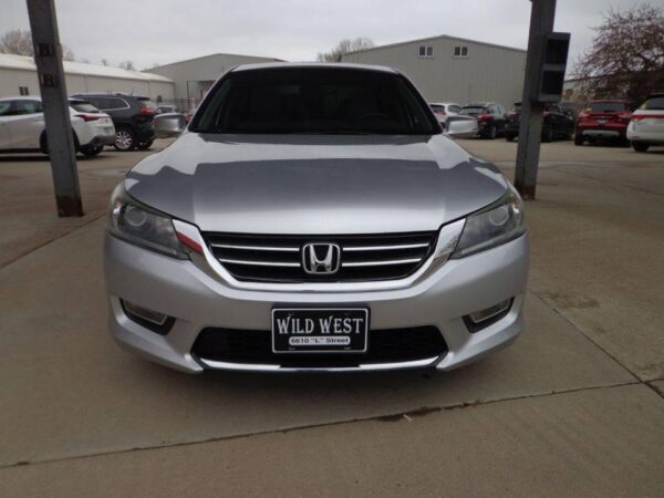 2013 Honda Accord EX-L 4dr Sedan (2.4L 4cyl CVT) - Image 2