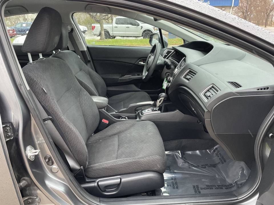 2013 Honda Civic LX 4dr Sedan (1.8L 4cyl 5A) - Image 20