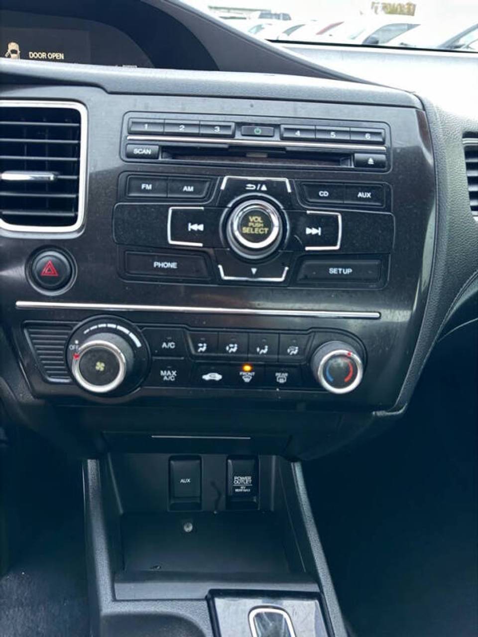 2013 Honda Civic LX 4dr Sedan (1.8L 4cyl 5A) - Image 21