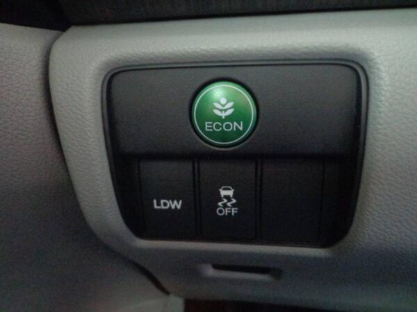 2013 Honda Accord EX-L 4dr Sedan (2.4L 4cyl CVT) - Image 26