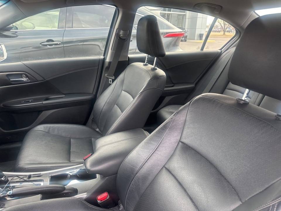 2013 Honda Accord EX-L 4dr Sedan (2.4L 4cyl CVT) - Image 35