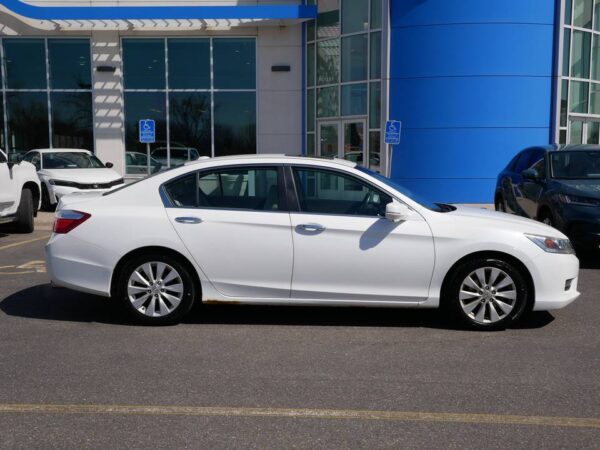 2014 Honda Accord EX-L 4dr Sedan (2.4L 4cyl CVT) - Image 5