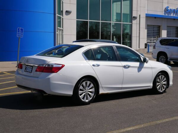 2014 Honda Accord EX-L 4dr Sedan (2.4L 4cyl CVT) - Image 6