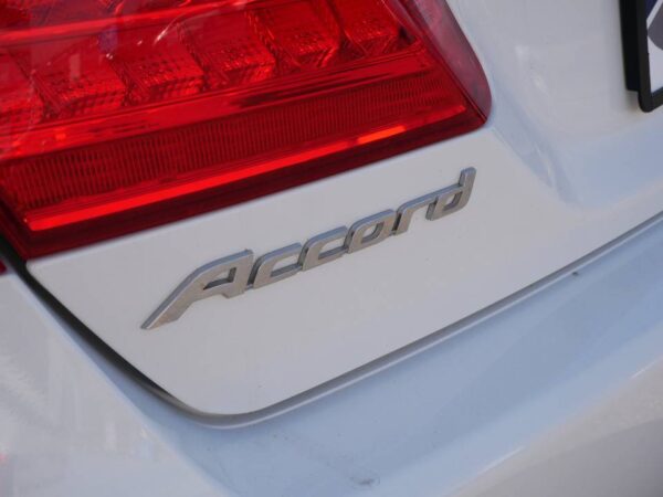 2014 Honda Accord EX-L 4dr Sedan (2.4L 4cyl CVT) - Image 8