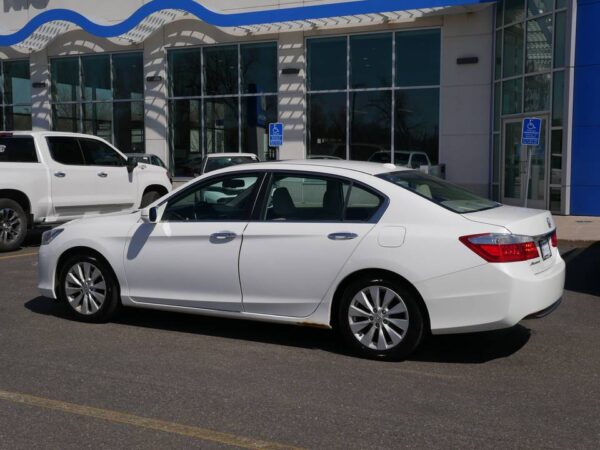2014 Honda Accord EX-L 4dr Sedan (2.4L 4cyl CVT) - Image 9