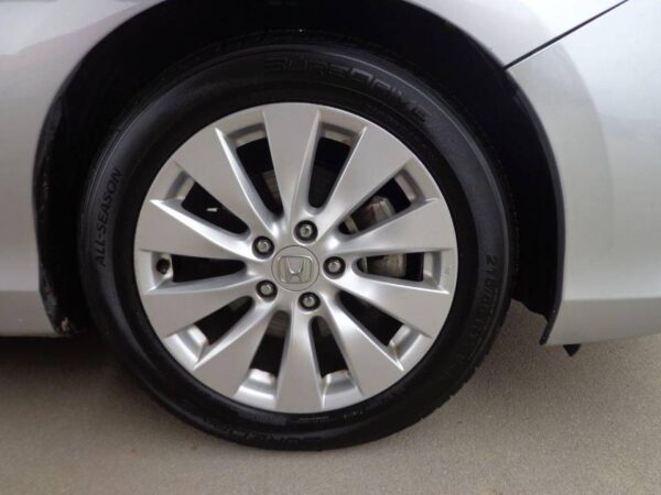 2013 Honda Accord EX-L 4dr Sedan (2.4L 4cyl CVT) - Image 10