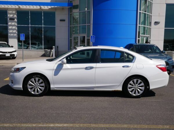 2014 Honda Accord EX-L 4dr Sedan (2.4L 4cyl CVT) - Image 10