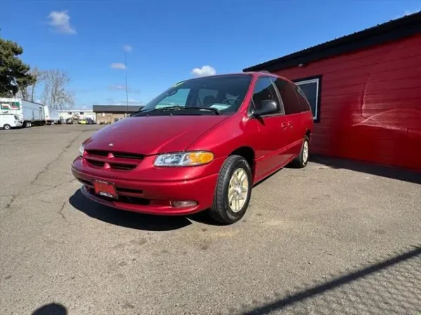 1997 Dodge Grand Caravan ES - Image 4