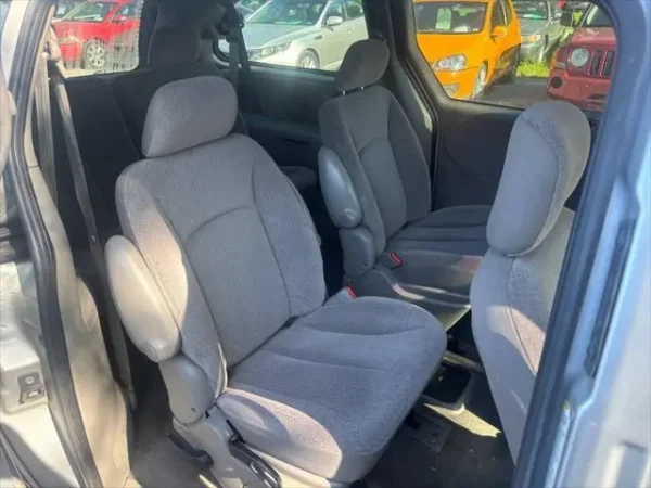 2001 Dodge Grand Caravan Sport 4dr Extended Mini Van - Image 8