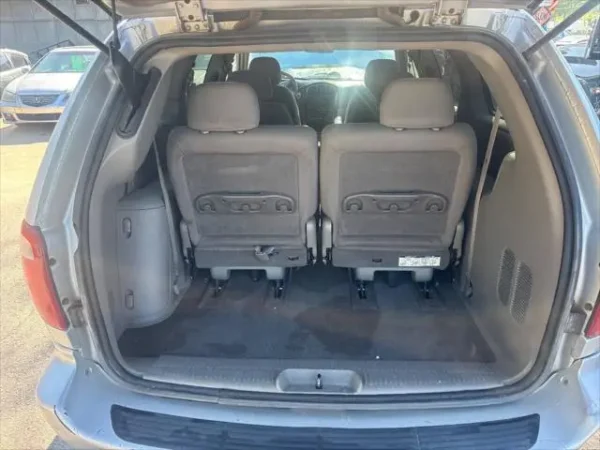 2001 Dodge Grand Caravan Sport 4dr Extended Mini Van - Image 12