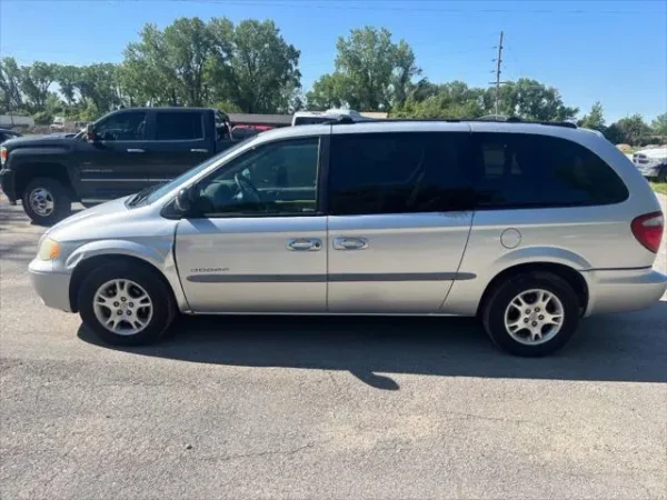 2001 Dodge Grand Caravan Sport 4dr Extended Mini Van - Image 13