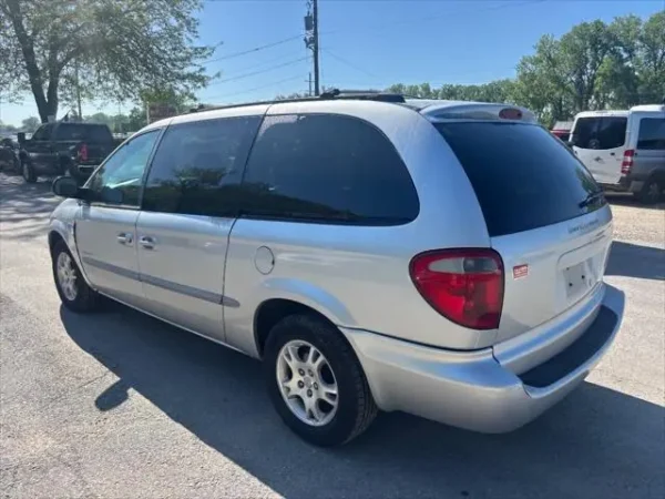 2001 Dodge Grand Caravan Sport 4dr Extended Mini Van - Image 17