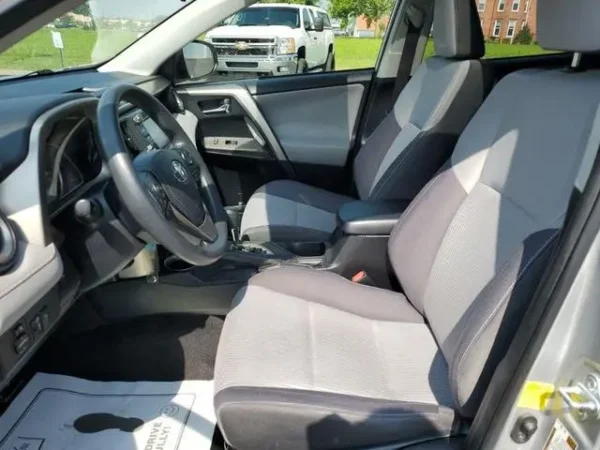 2014 Toyota RAV4 XLE - Image 20