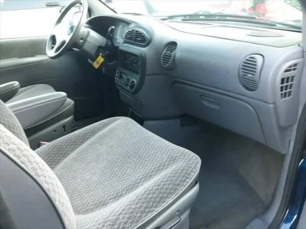 2000 Dodge Grand Caravan SE - Image 15