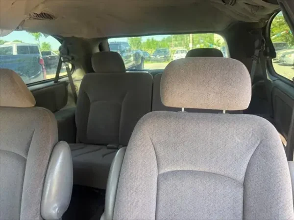 2001 Dodge Grand Caravan Sport 4dr Extended Mini Van - Image 14