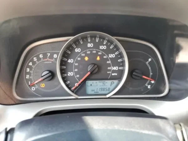 2014 Toyota RAV4 XLE - Image 17
