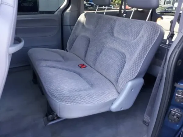 2000 Dodge Grand Caravan SE - Image 16