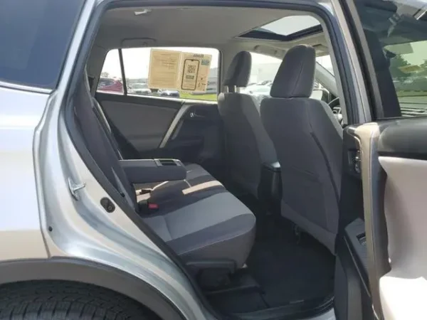 2014 Toyota RAV4 XLE - Image 24