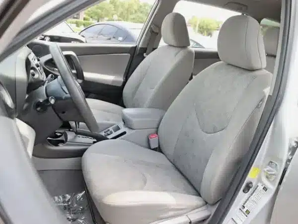 2012 Toyota RAV4 Sport - Image 8
