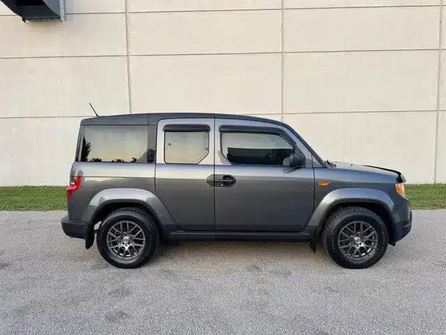2011 Honda Element EX - Image 16