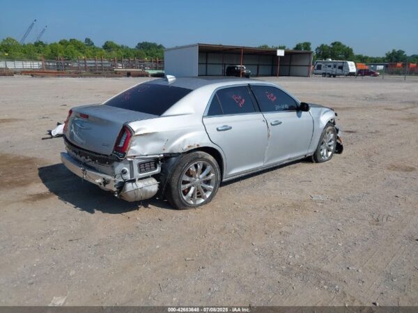 2020 Chrysler 300 Limited - Image 4