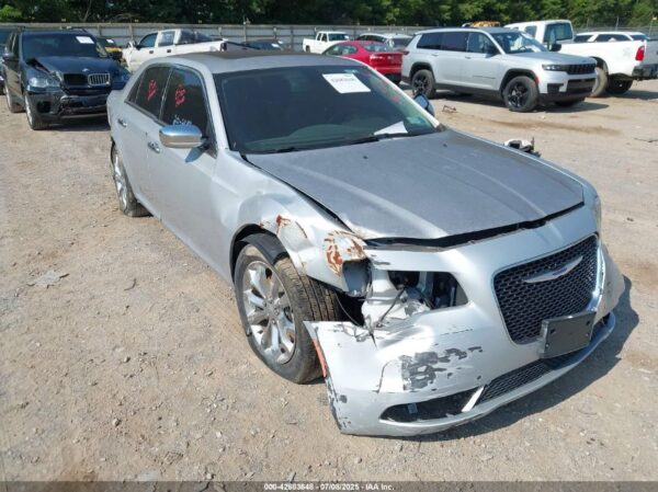 2020 Chrysler 300 Limited - Image 6