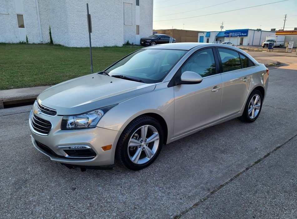 2016 Chevrolet Cruze 2LT for Sale - Image 3