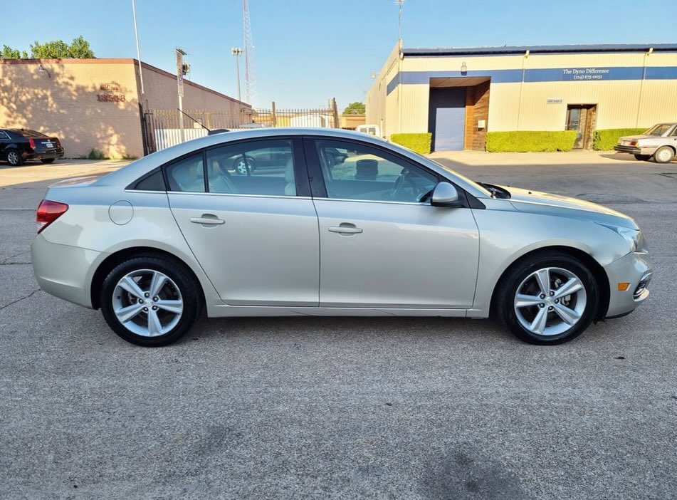 2016 Chevrolet Cruze 2LT for Sale - Image 4