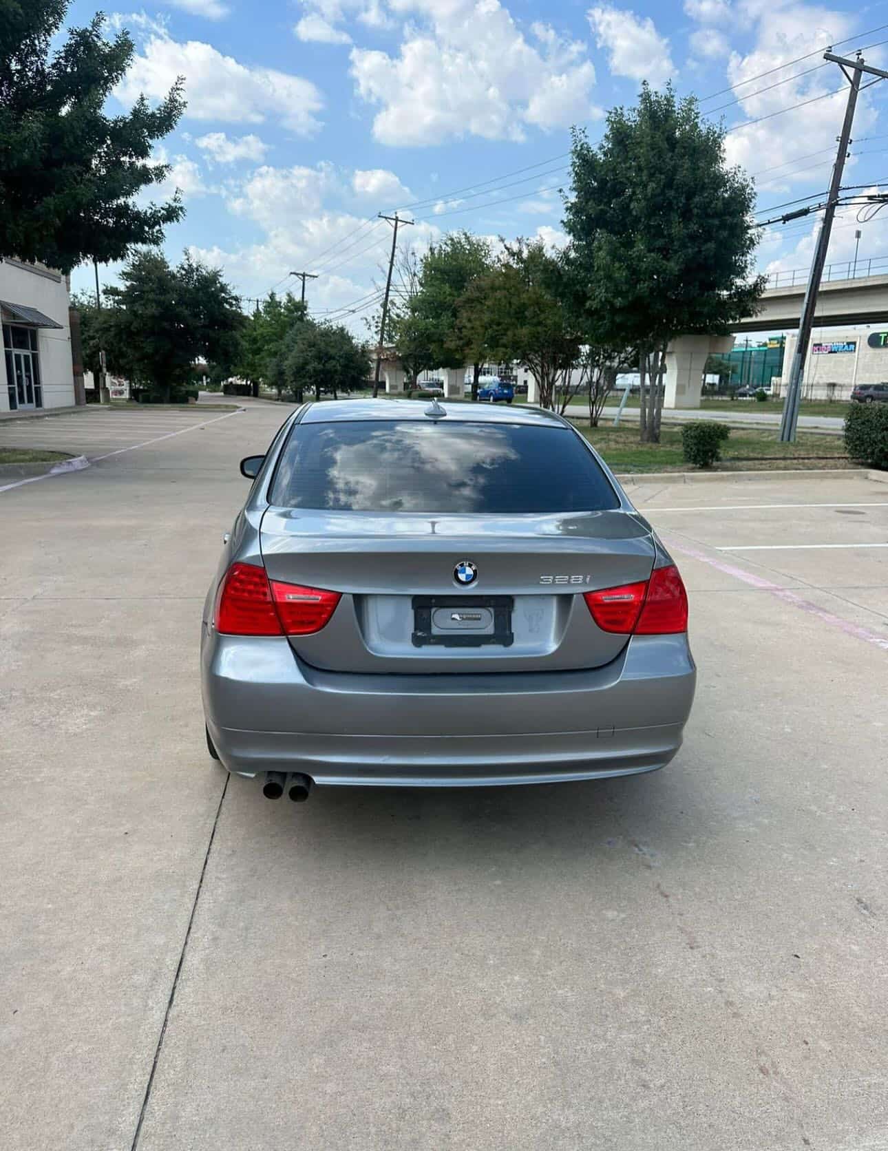 2011 BMW 3 Series for Sale - Image 10