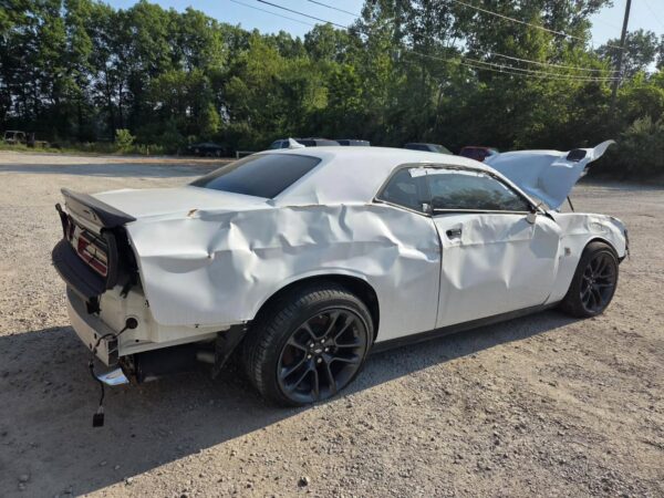 Salvage 2023 challenger scatpack - Image 6