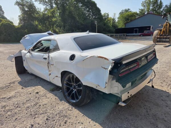 Salvage 2023 challenger scatpack - Image 10