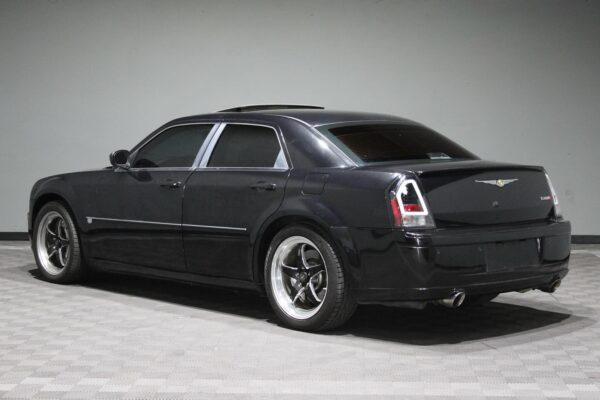 2006 Chrysler 300 SRT8 for Sale - Image 5