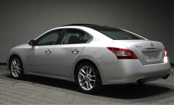 2009 Nissan Maxima SV Premium for Sale - Image 6